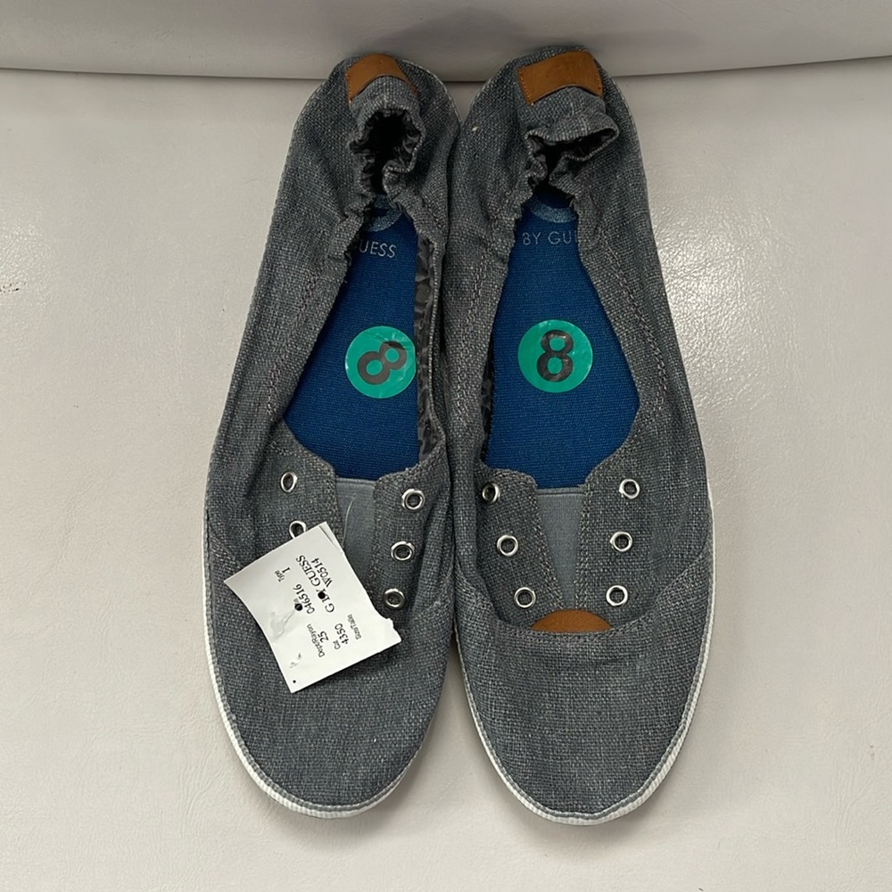 BNWT, Guess, denim style Sneaker.